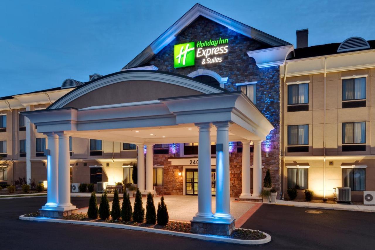 Holiday Inn Express Hotel & Suites Warminster-Horsham By Ihg Esterno foto
