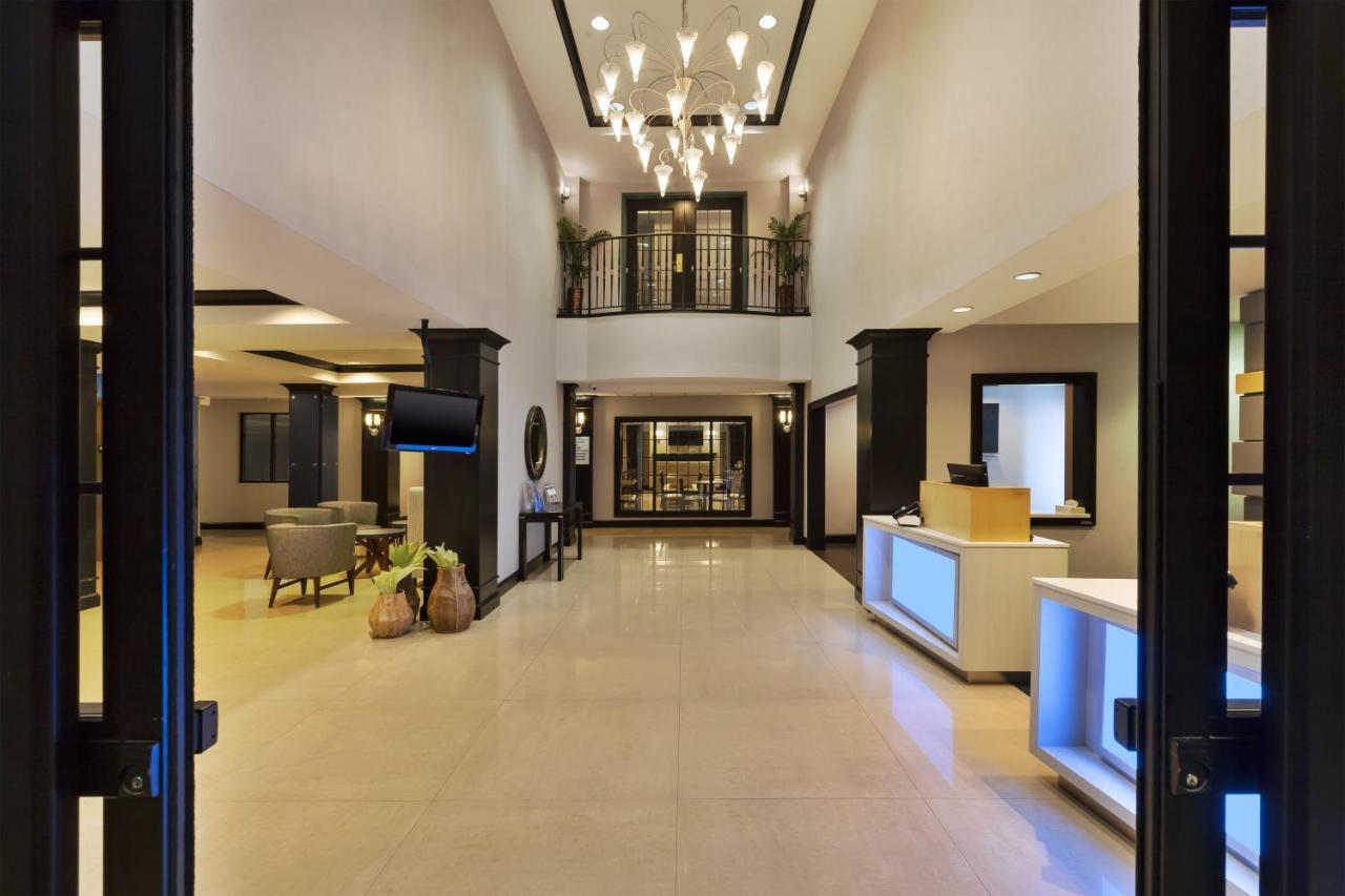 Holiday Inn Express Hotel & Suites Warminster-Horsham By Ihg Esterno foto
