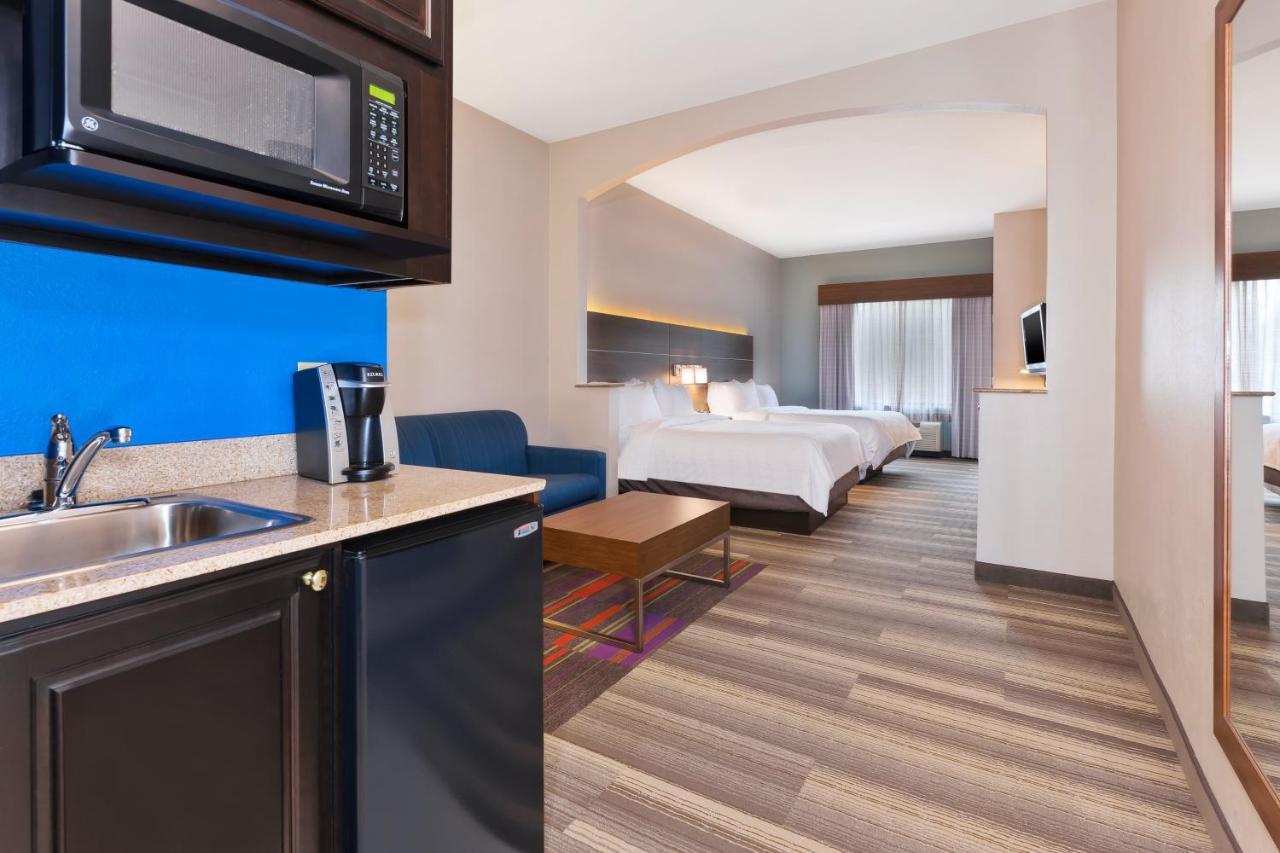 Holiday Inn Express Hotel & Suites Warminster-Horsham By Ihg Esterno foto