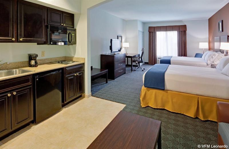 Holiday Inn Express Hotel & Suites Warminster-Horsham By Ihg Esterno foto