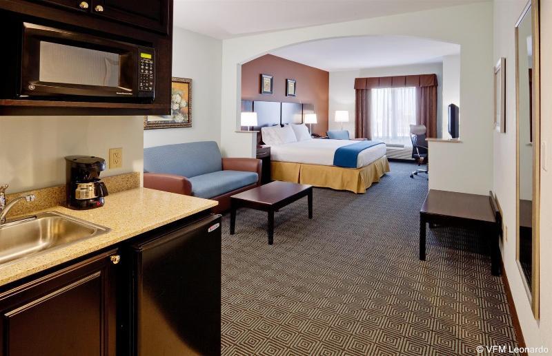 Holiday Inn Express Hotel & Suites Warminster-Horsham By Ihg Esterno foto